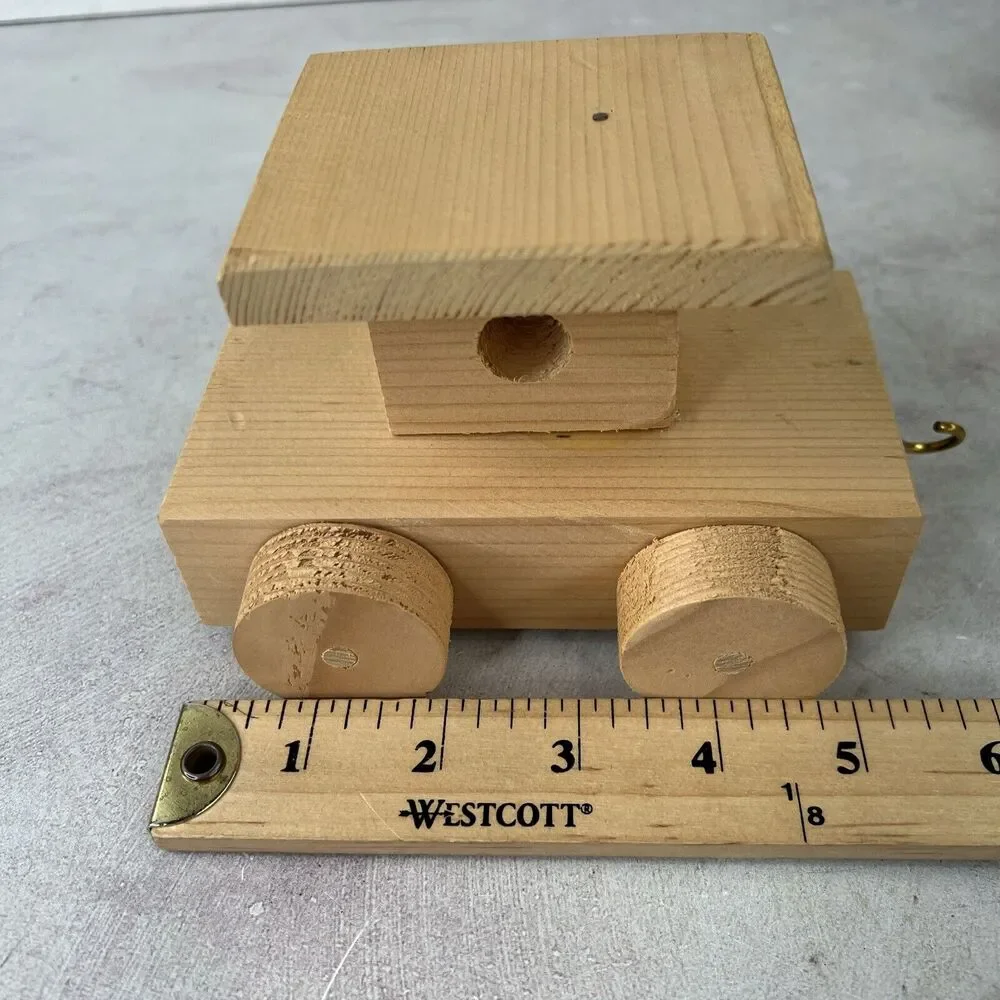 4 Piece‎ Handmade Wooden Train Set Kids Toy Locomotive with Rail Cars & Caboose